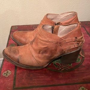 Freebird by Steven ankle boots